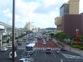 旭橋駅歩道橋からの景色.jpg