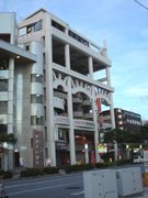 那覇沖映通りの建物.jpg