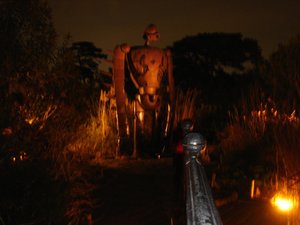 夜のロボット兵.jpg